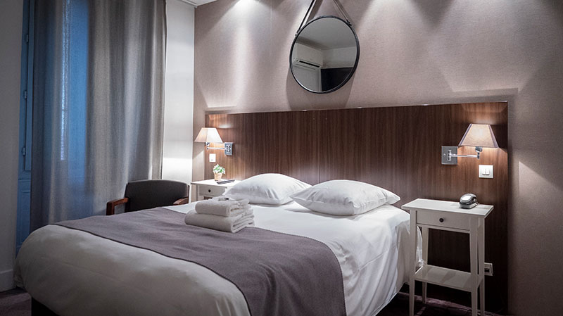 Quelles sont les tendances actuelles en matière de décoration et de design dans les hôtels de charme à Valence ?