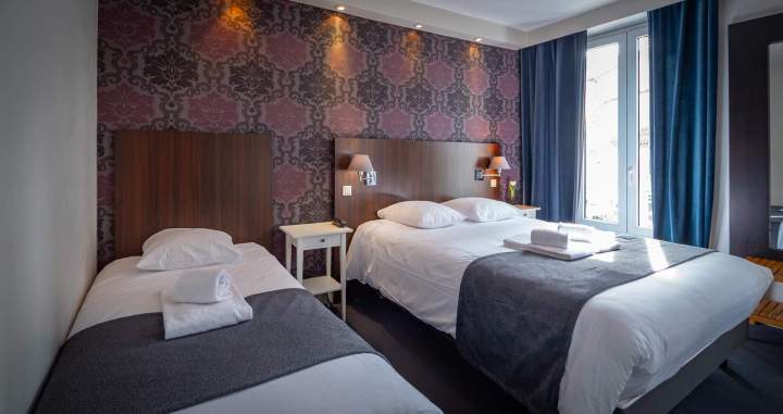 Hotel suite rental in Valence